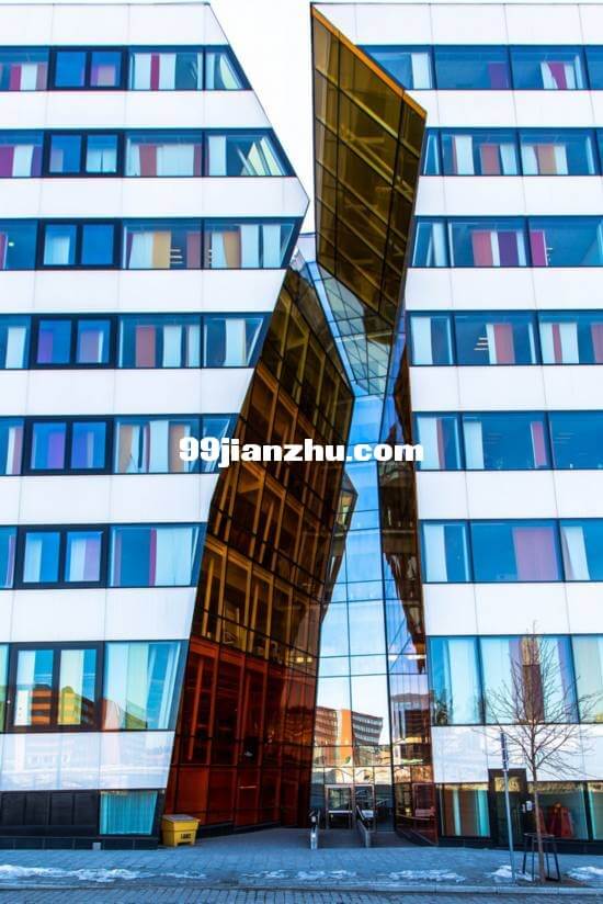 全球13座不可思议的玻璃建筑