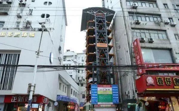 老旧小区地面停车“扩容”问题，可以多点畅想！