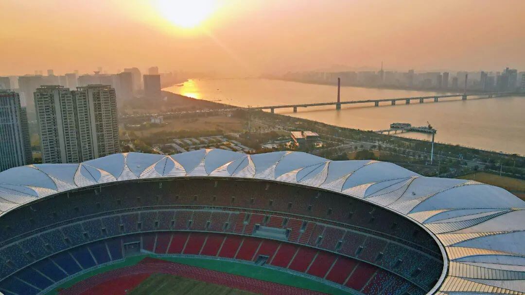 一睹位于钱塘江南岸的“大莲花”风采！