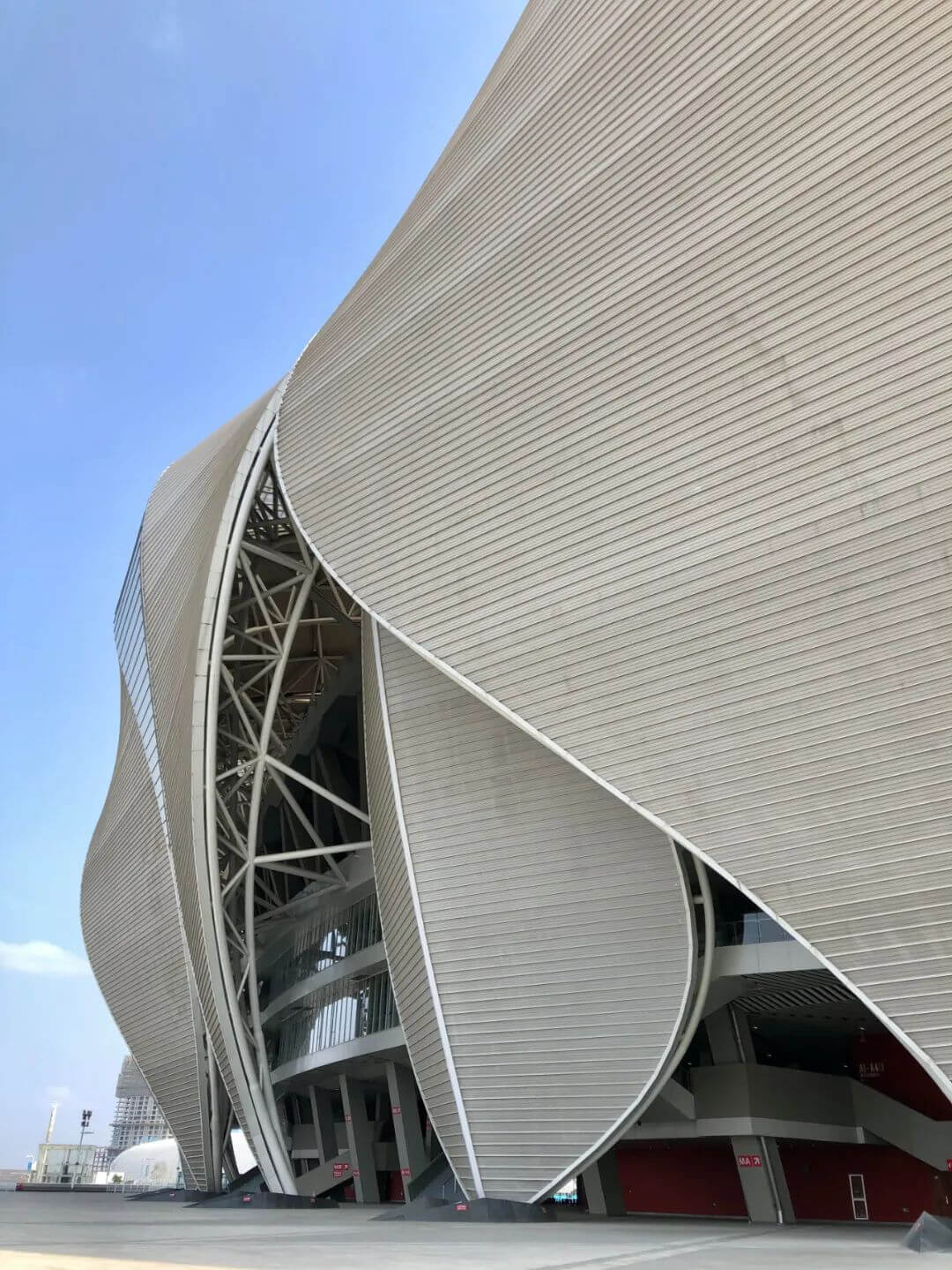 一睹位于钱塘江南岸的“大莲花”风采！