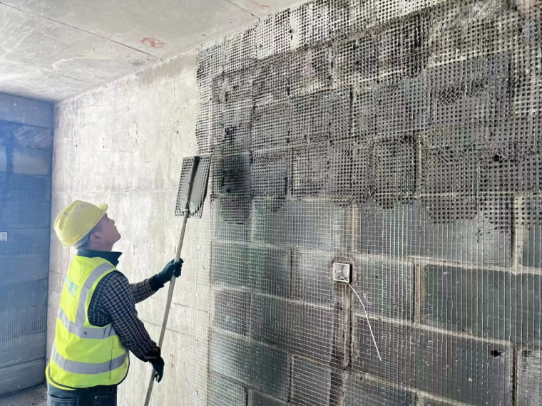 墙面抹灰如何施工不空鼓？拍浆拉毛这样干！