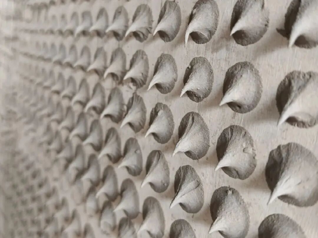 墙面抹灰如何施工不空鼓？拍浆拉毛这样干！